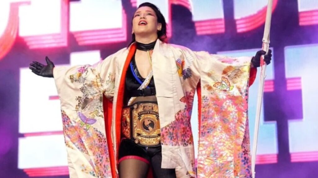 Hikaru Shida defeats Saraya to become the first AEW womens