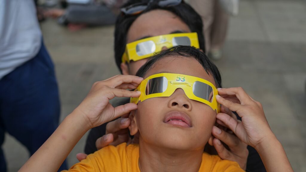 Solar Eclipse Glasses How To Safely View The Solar Eclipse