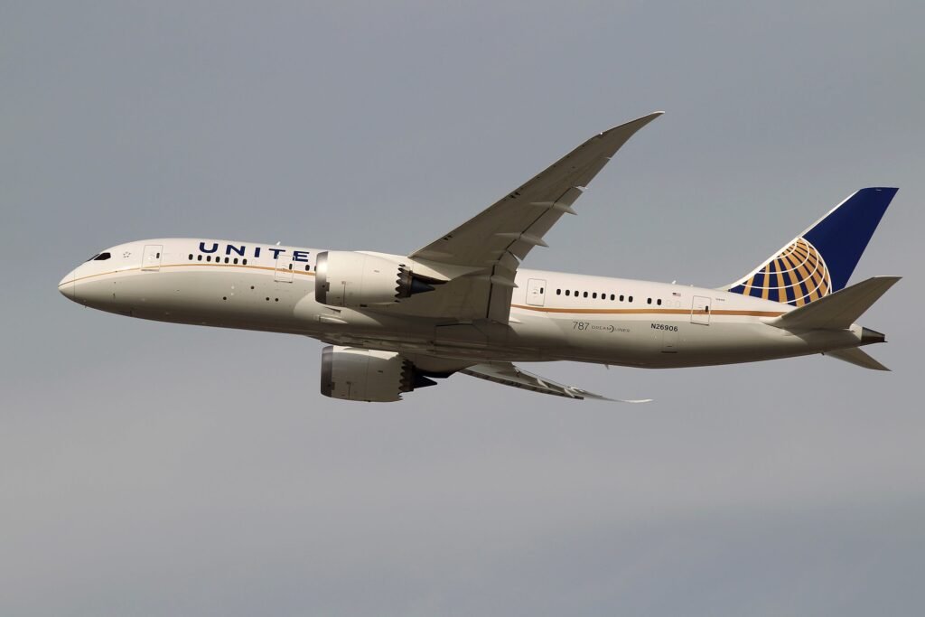 United Airlines Purchases 110 Additional Boeing And Airbus Aircraft