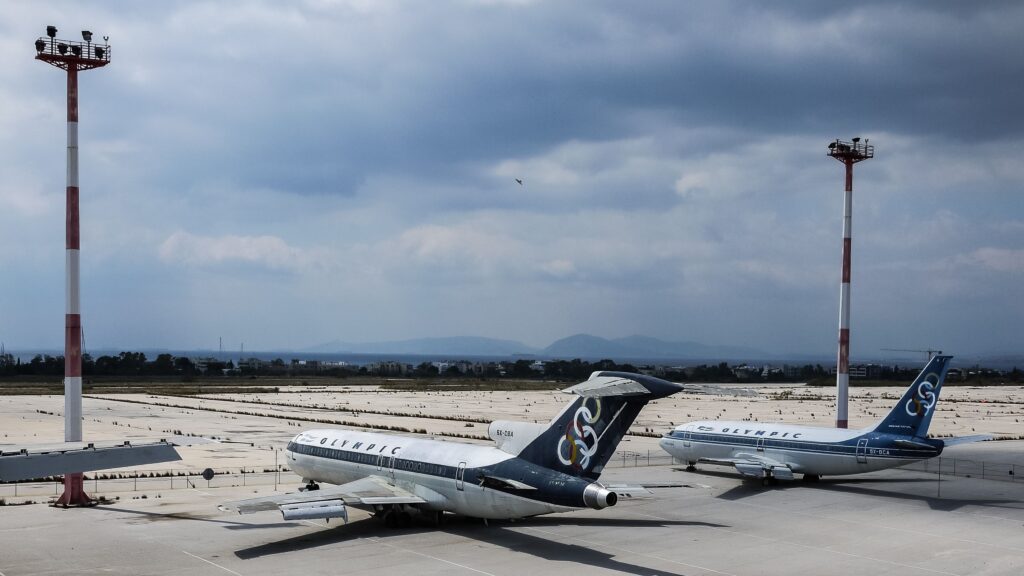 Abandoned Olympic Airlines Boeing 727 To Be Restored In Athens