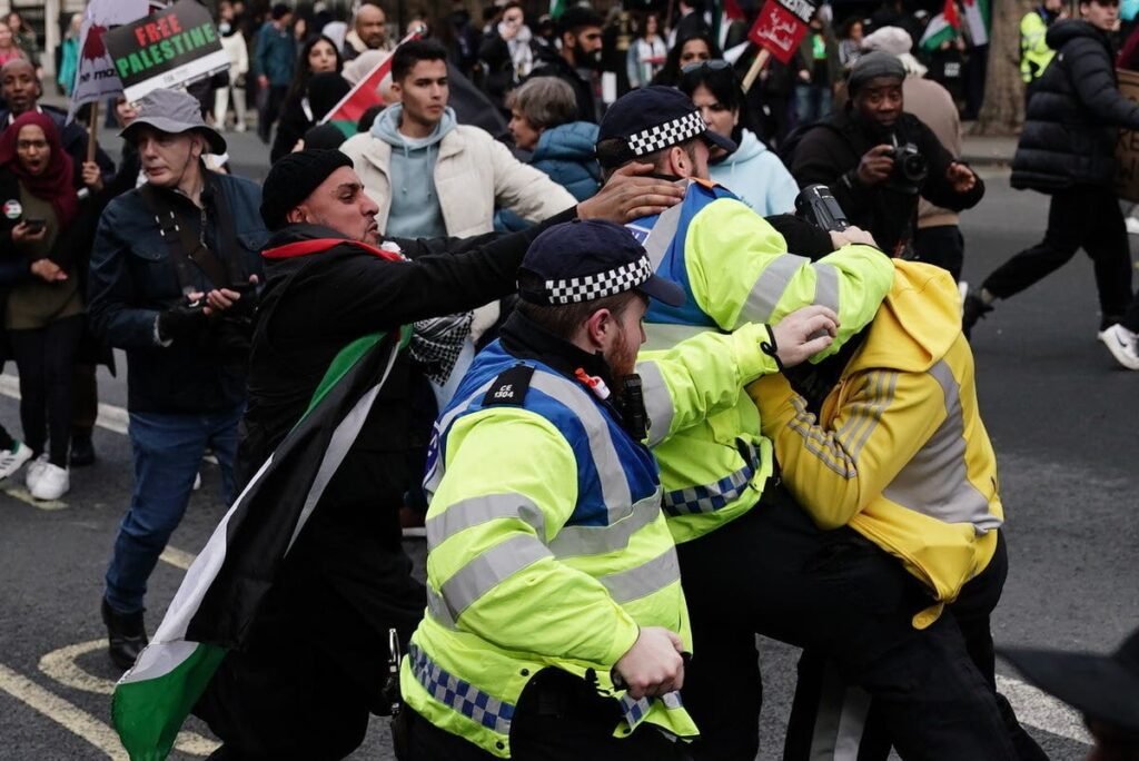 Pro Palestinian March: Police Condemn 'extreme' Right Wing Protesters, Arrest 126 With