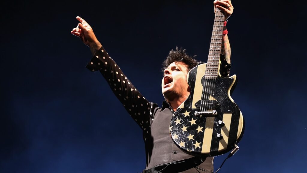 Green Day Changes Lyrics To 'american Idiot' During New Year's