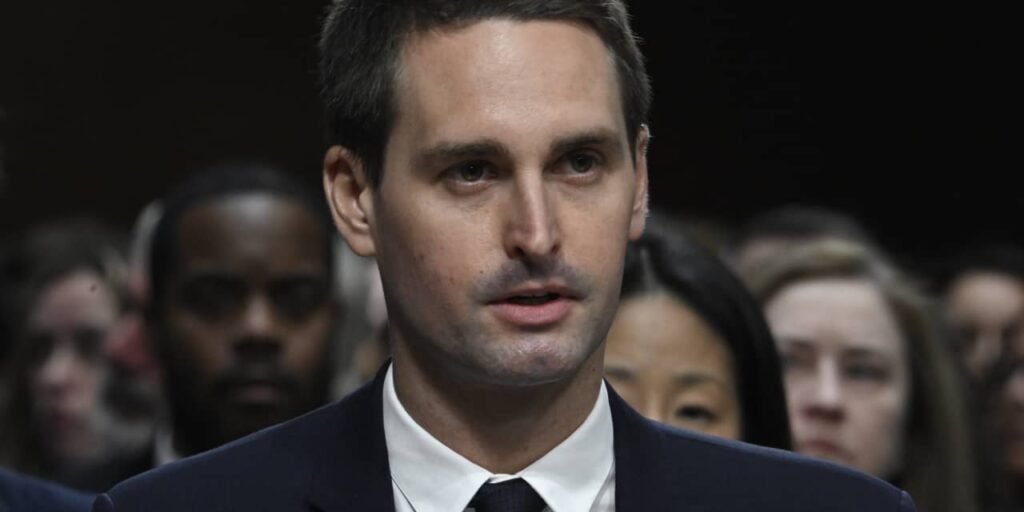 Snap Stock Plummets 30% Due To Sluggish Revenue Growth And