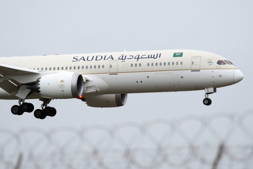 Saudi Arabian Wealth Fund In Talks To Buy National Airline