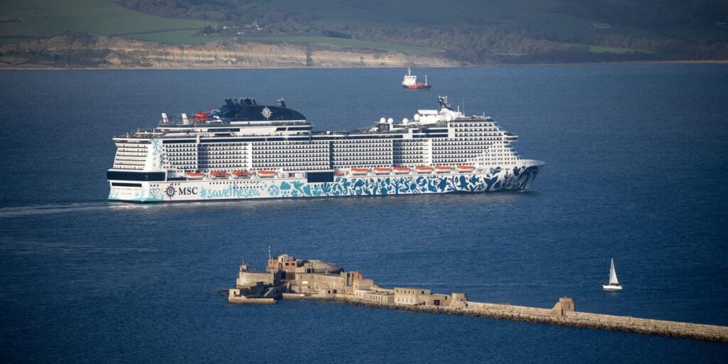 Seasick 23 Year Old Msc Cruise Passenger Goes Missing After Falling Overboard: