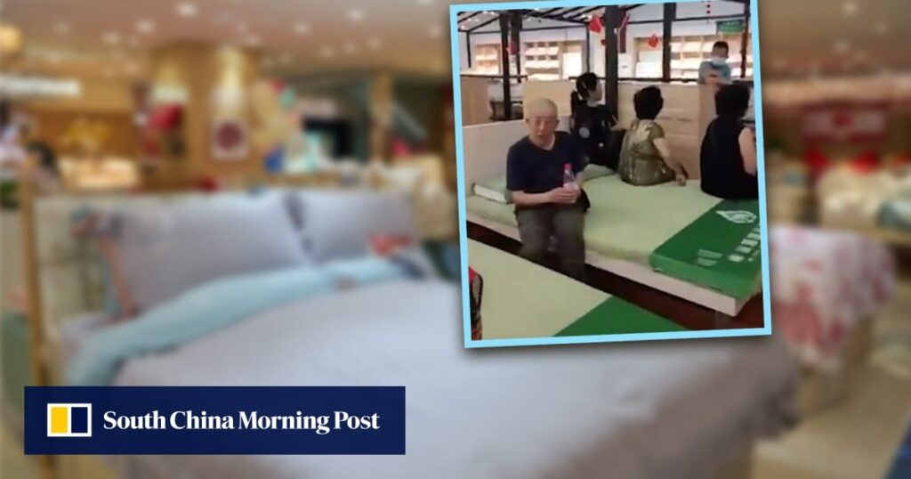 Chinese Tourist Detained At Mattress Store For Not Buying Products,