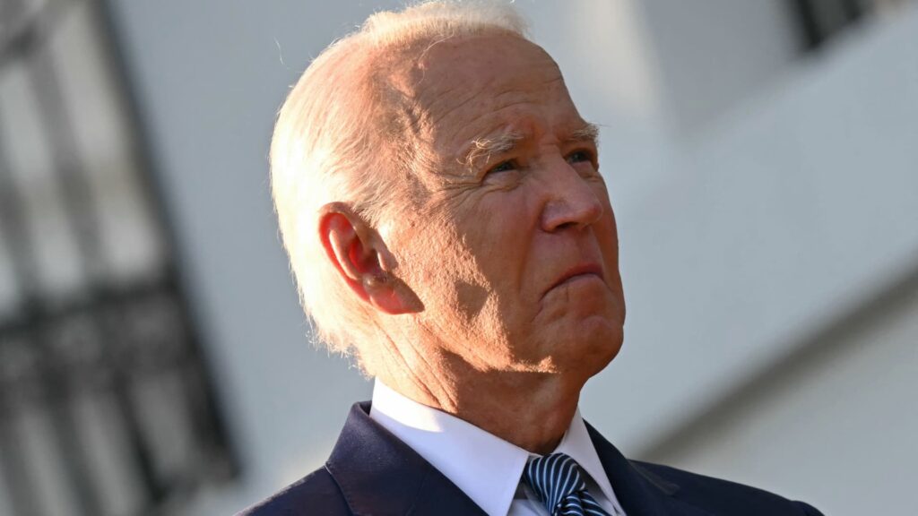 Judge Extends Injunction Against Biden Plan